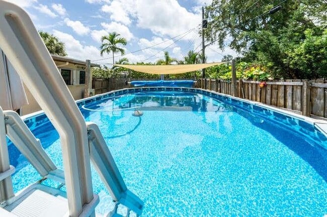 property at 3309 SW 16th St