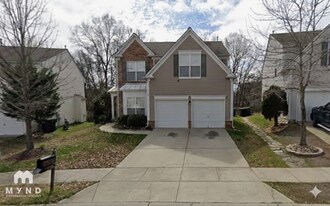 11216 Cypress View Dr in Charlotte, NC - Building Photo