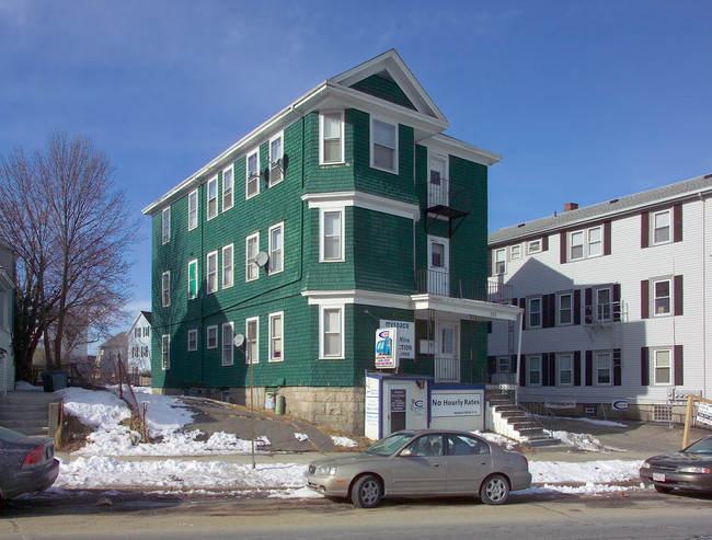 775 Plymouth Ave in Fall River, MA - Building Photo - Building Photo