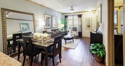 3200 Pebble Trace Dr in Houston, TX - Building Photo - Building Photo