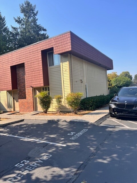 511 141st Ave SE, Unit 35 in Bellevue, WA - Building Photo - Building Photo