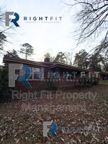 5152 Verdun Dr in Columbus, GA - Building Photo