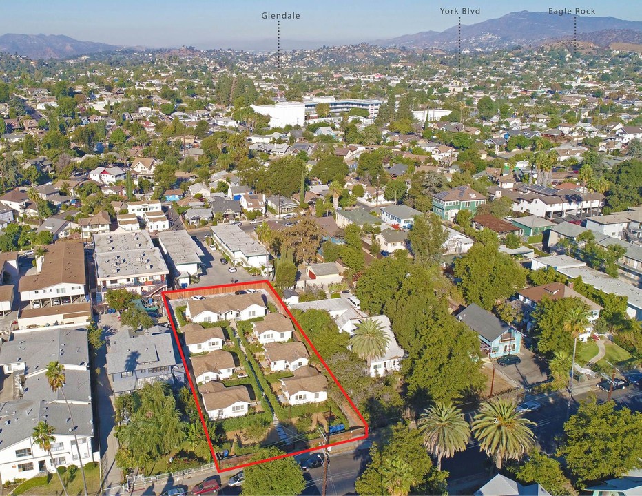 336-342 N Avenue 57 in Los Angeles, CA - Building Photo