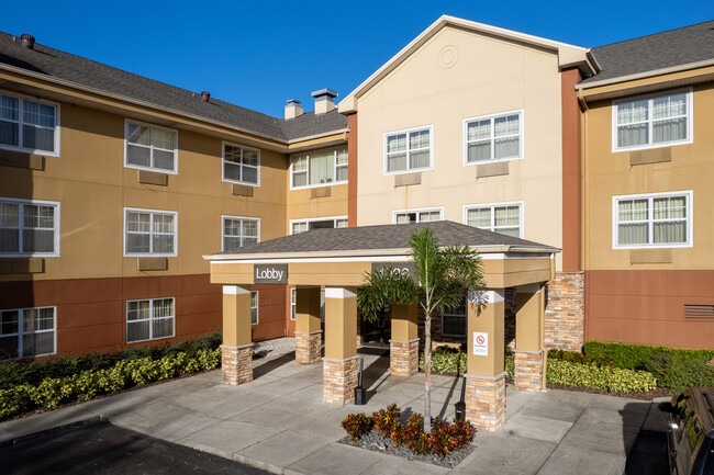 Furnished Studio - Lake Mary in Lake Mary, FL - Foto de edificio - Building Photo