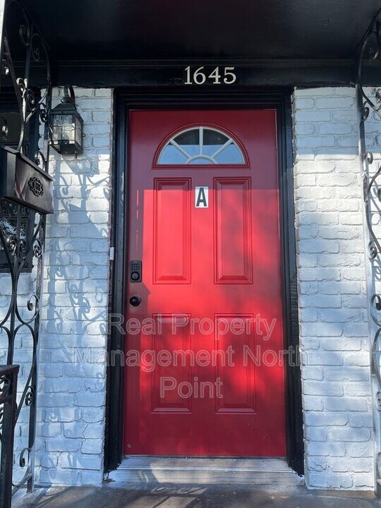 1645 Metropolitan Pkwy SW in Atlanta, GA - Building Photo