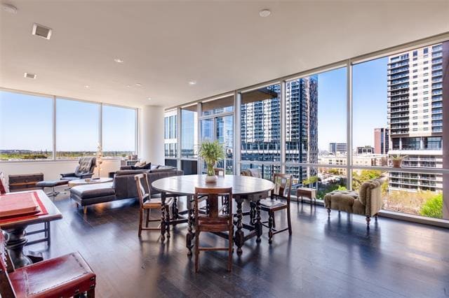 property at 2200 Victory Ave