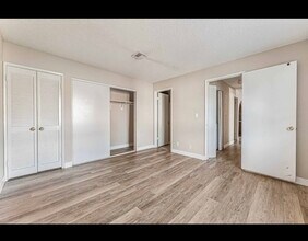 5264 Child Ct, Unit 88 in Las Vegas, NV - Foto de edificio - Building Photo
