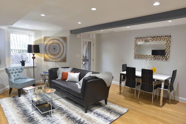 1746 T St NW, Unit 1746 in Washington, DC - Foto de edificio - Building Photo