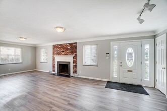 1133 N Byrne Rd in Toledo, OH - Building Photo - Building Photo