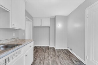3842 W 133rd St-Unit -UP in Cleveland, OH - Building Photo - Building Photo