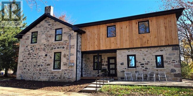 33 Islington Ave in Guelph, ON - Building Photo - Building Photo
