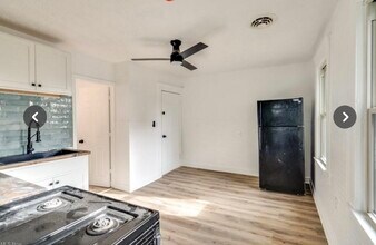 3317 W 41st St, Unit 2 in Cleveland, OH - Building Photo - Building Photo