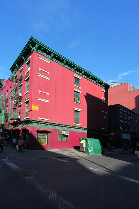 161 Hester St in New York, NY - Building Photo