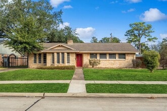 954 Chamboard Ln in Houston, TX - Building Photo - Building Photo