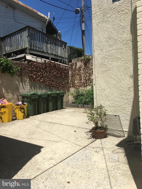 776 Washington Blvd Photo