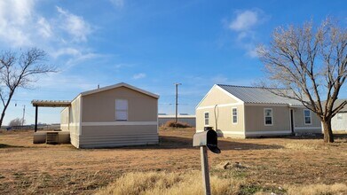1355 S 13th St in Slaton, TX - Building Photo - Building Photo