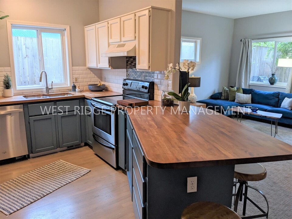 618 S Texas St. in Portland, OR - Building Photo