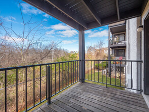 Stoney Creek Apartments in Reynoldsburg, OH - Building Photo - Building Photo