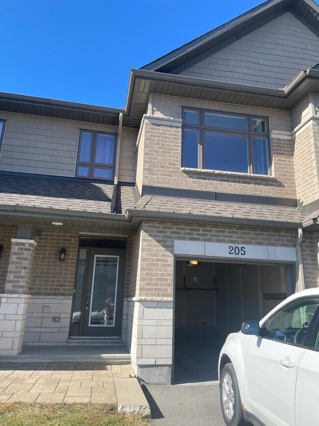 205 Purchase Cres in Ottawa, ON - Building Photo - Building Photo