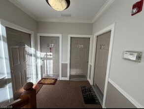 225 Windmill Ct in Phillipsburg, NJ - Building Photo - Building Photo