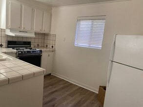 469 Emerson St, Unit In law in Elverta, CA - Building Photo - Building Photo