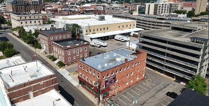 61 Field St in Waterbury, CT - Building Photo - Building Photo