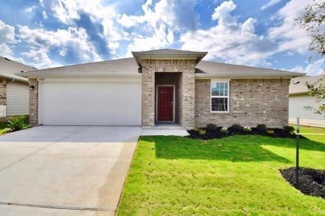 5905 Ronee Leah Dr in Austin, TX - Building Photo - Building Photo