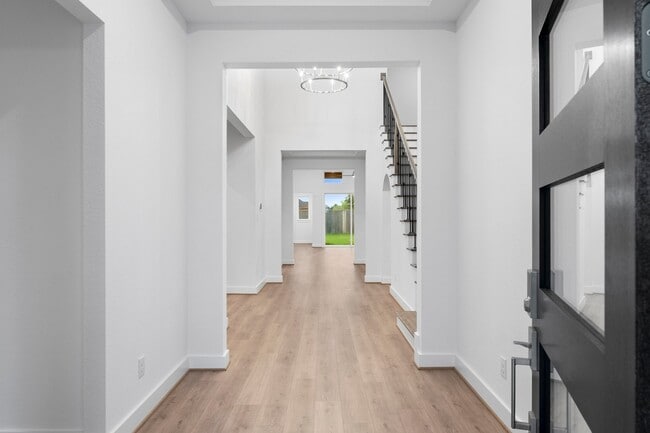 property at 26915 Longwood Ledge Ln