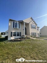 9 Snug Lagoon Ct in Middle River, MD - Building Photo