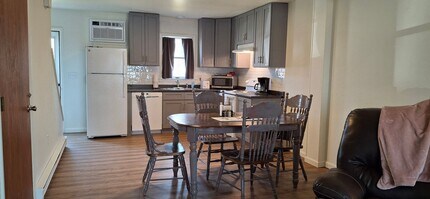 307 N Cherry Alley in Elizabethtown, PA - Building Photo - Building Photo