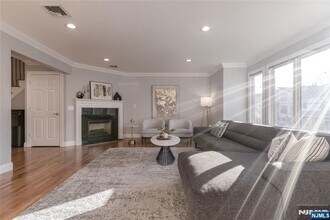 1570 Ann St in Fort Lee, NJ - Building Photo - Building Photo