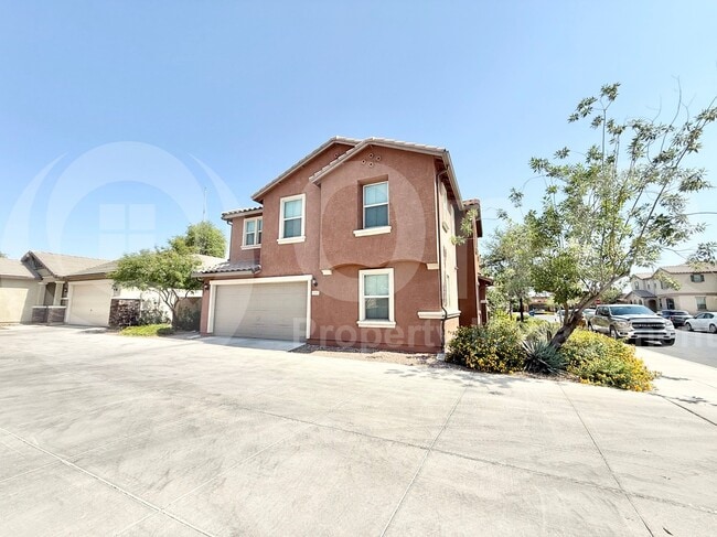 property at 1147 S Sawyer
