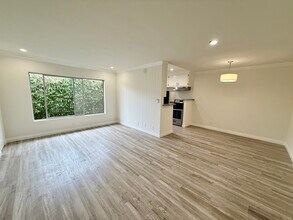 1226 McClellan Dr in Los Angeles, CA - Building Photo - Building Photo