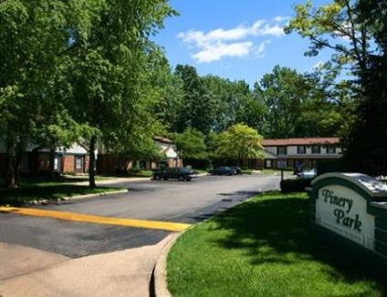 Pinery Park Apartments in Wyoming, MI - Building Photo