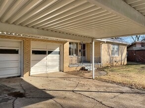 1117 Circle Dr in Ardmore, OK - Building Photo - Building Photo