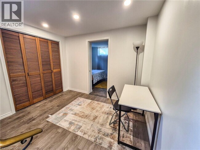 11 Duncairn Ave in Kitchener, ON - Building Photo - Building Photo