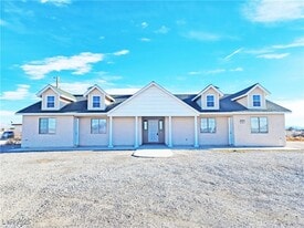 1521 Old W Ave in Pahrump, NV - Building Photo