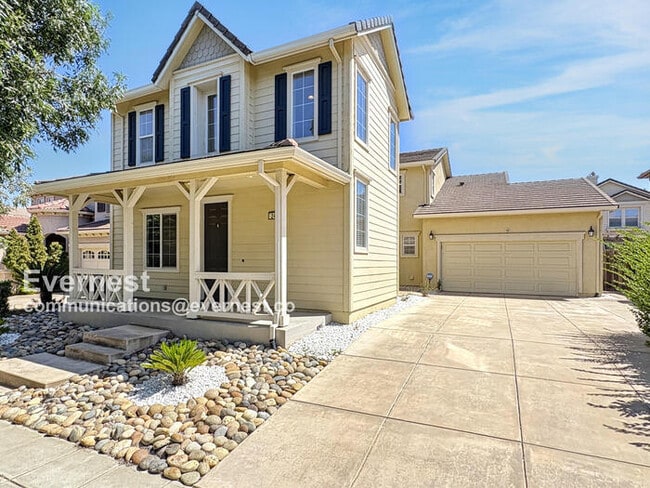 246 W Recreo Way in Mountain House, CA - Building Photo - Building Photo