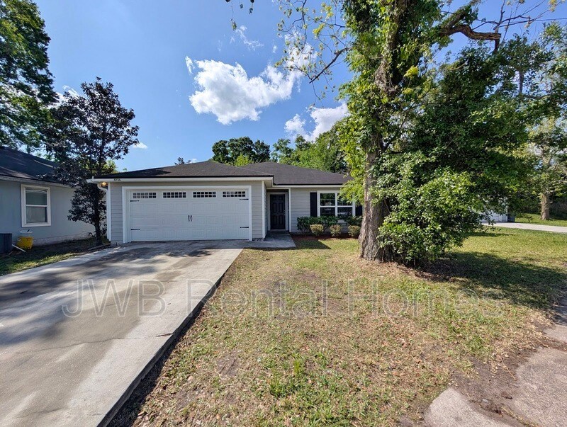 4736 Lenox Ave in Jacksonville, FL - Building Photo