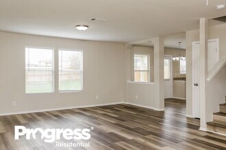 153 N Willow Way in Cibolo, TX - Building Photo - Building Photo