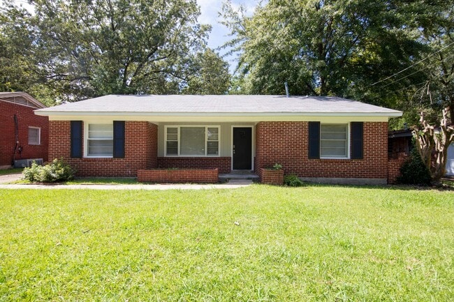 1828 Shadow Ln in Montgomery, AL - Building Photo - Building Photo
