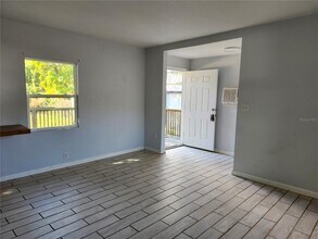 422 NW 9th Ave in Gainesville, FL - Building Photo - Building Photo