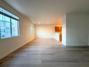 9888 Fountain Walk Ave in Las Vegas, NV - Building Photo - Building Photo