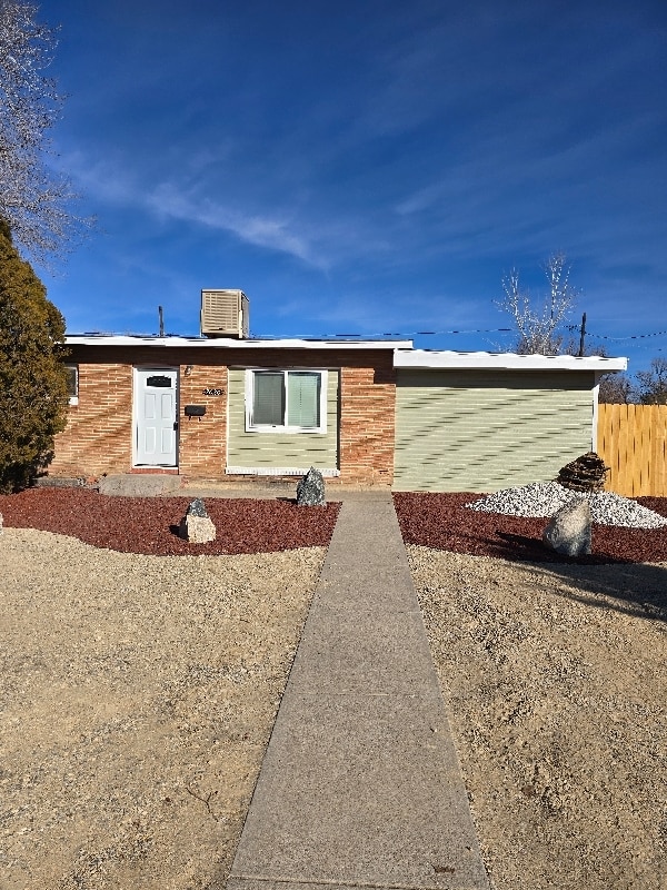 property at 2020 Mesa Ave