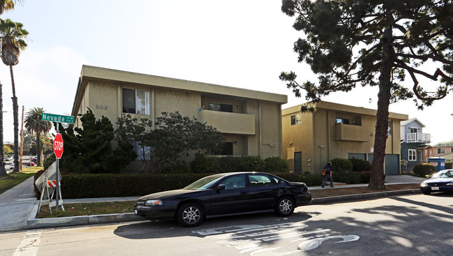 Nevada Street Apartments in Oceanside, CA - Building Photo - Building Photo