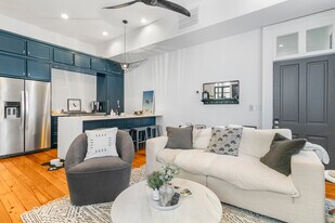 19 Smith St in Charleston, SC - Building Photo