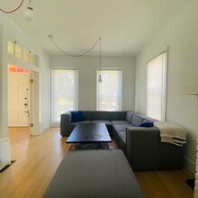 77 Ashland Ave in Buffalo, NY - Building Photo - Building Photo