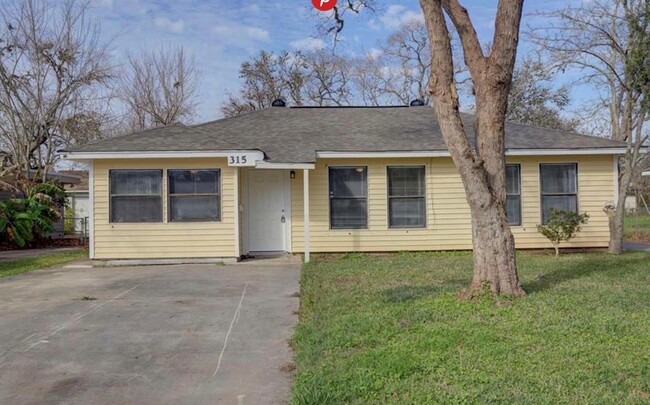 property at 315 Acacia St