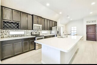 20711 Winghaven Dr in Katy, TX - Building Photo - Building Photo