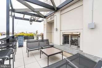 1011 M St NW-Unit -509 in Washington, DC - Building Photo - Building Photo